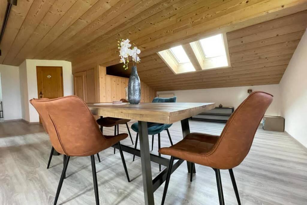Gemuetliche Ferienwohnung Im Dg Am Tegernsee - Bergblick, Ruhe & Ganz Viel Platz Бад-Вісзе Екстер'єр фото