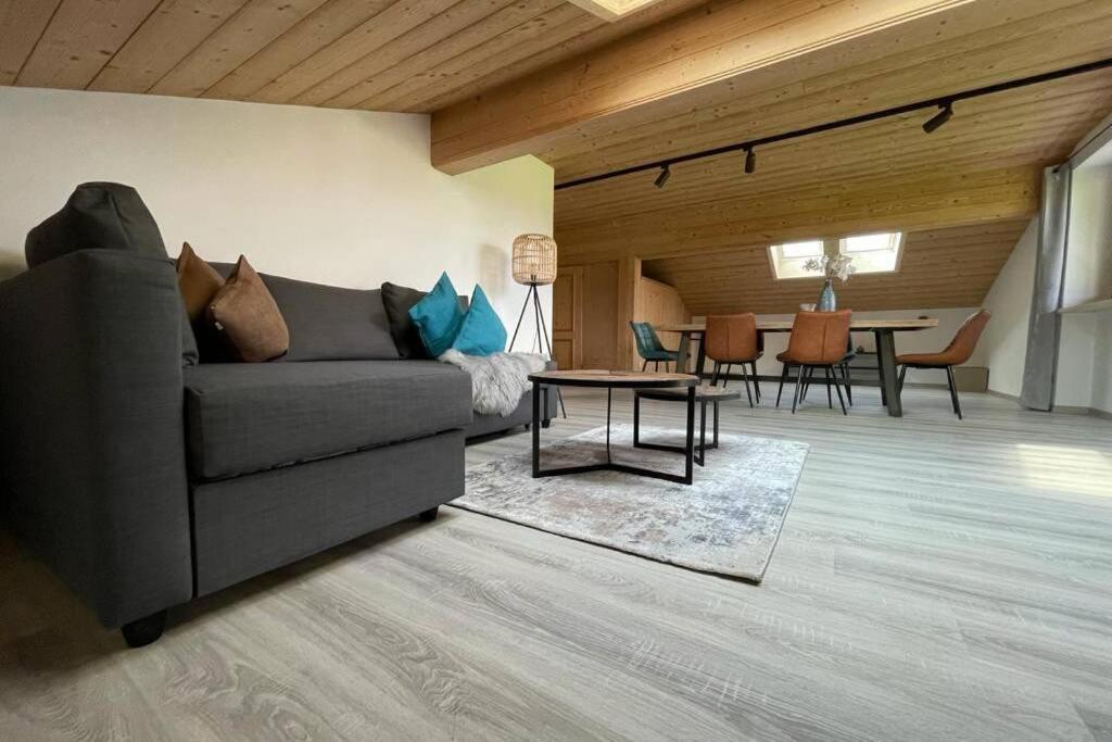 Gemuetliche Ferienwohnung Im Dg Am Tegernsee - Bergblick, Ruhe & Ganz Viel Platz Бад-Вісзе Екстер'єр фото
